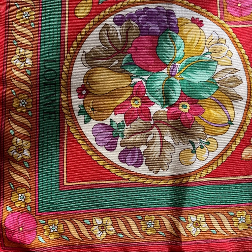 LOEWE VINTAGE 100% Floral Silk Scarf Full size  34” x 34” - Picture 7 of 8